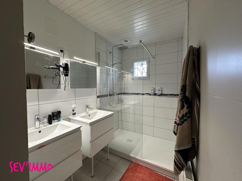 Maison - 92 m² - 4 pièces