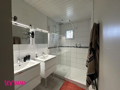 Maison - 92 m² - 4 pièces