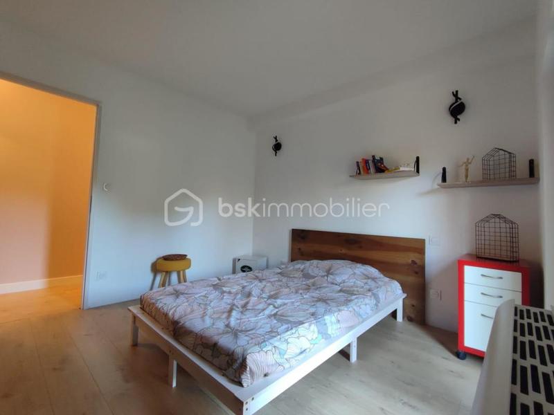 Corps de ferme - 315 m² - 10 pièces