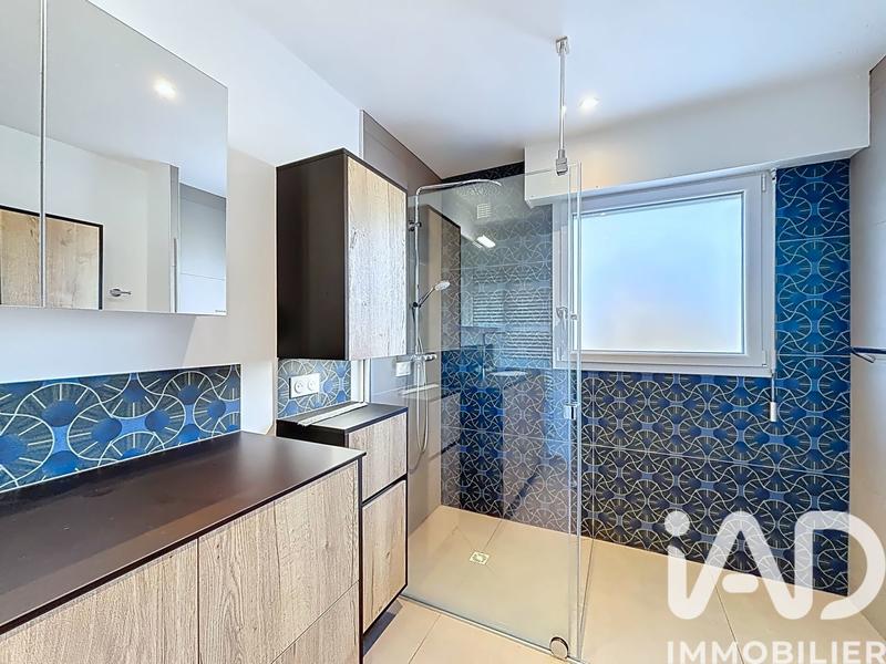 Maison - 180 m² - 5 pièces