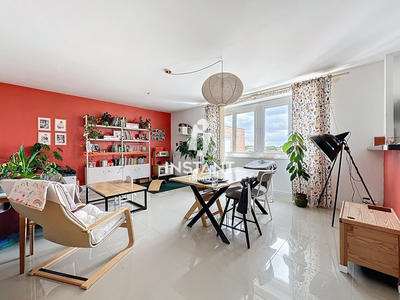 Appartement - 95 m² - 4 pièces