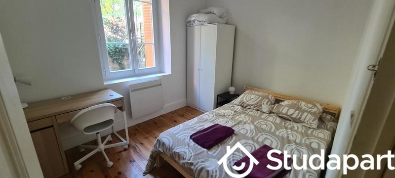 Chambre - 9 m² - 1 pièce