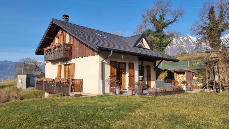 Maison - 110 m² - 4 pièces