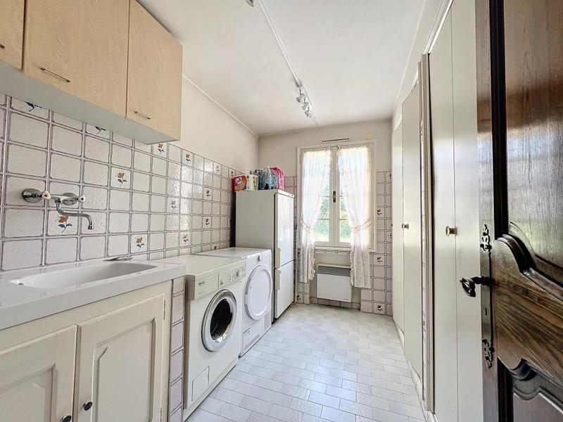 Villa - 180 m² - 5 pièces