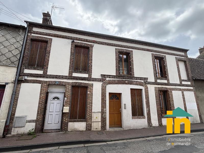 Immeuble - 130 m² - 8 pièces