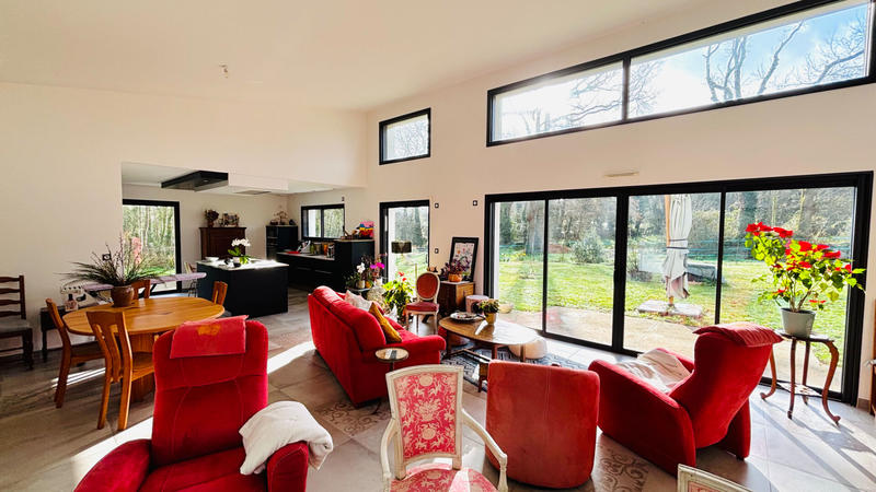 Maison - 160 m² - 5 pièces