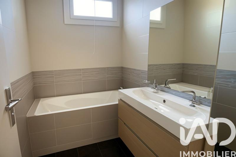 Appartement - 83 m² - 4 pièces