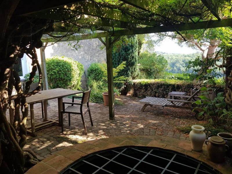 Maison de maîtres - 330 m² - 7 pièces