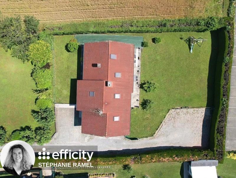 Maison - 200 m² - 7 pièces