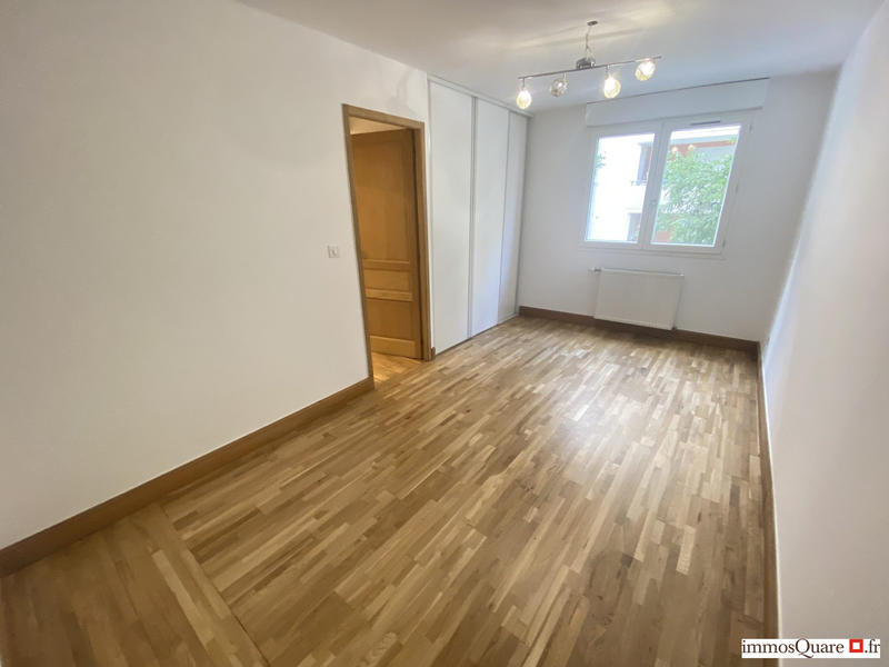 Appartement - 85 m² - 4 pièces
