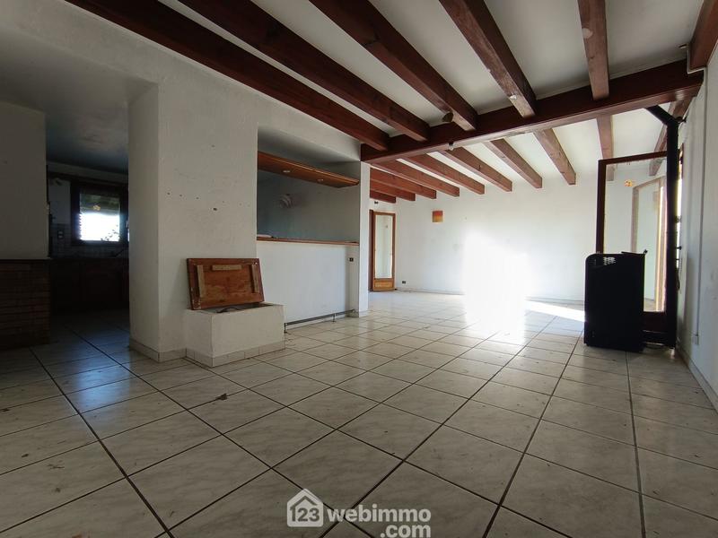 Maison - 200 m² - 6 pièces