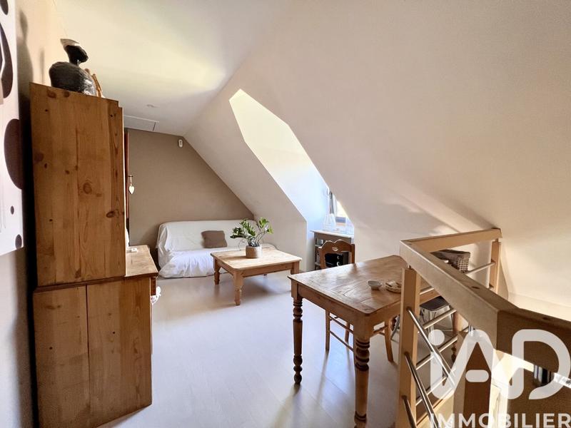 Maison - 202 m² - 6 pièces