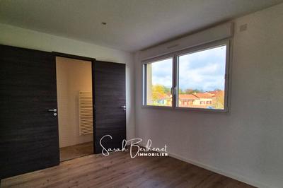 Appartement - 94 m² - 4 pièces