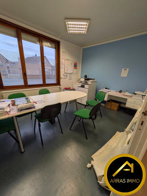 Bureau - 98 m²