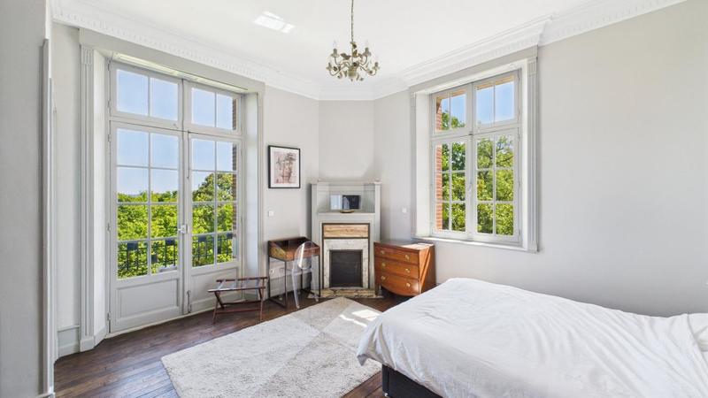 Château - 490 m² - 18 pièces