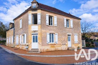 Maison - 198 m² - 7 pièces