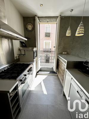 Appartement - 80 m² - 4 pièces