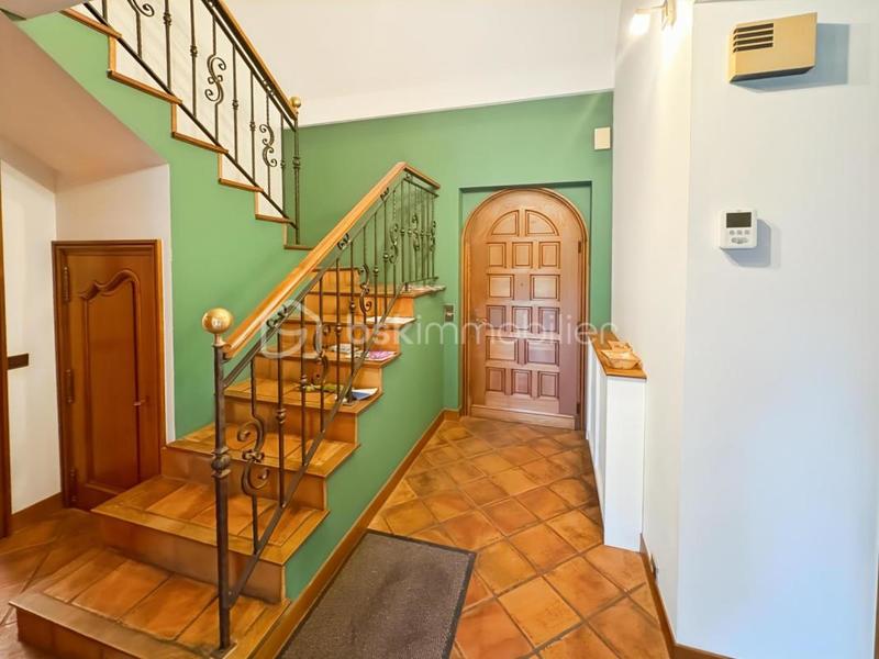 Maison en pierre - 180 m² - 7 pièces