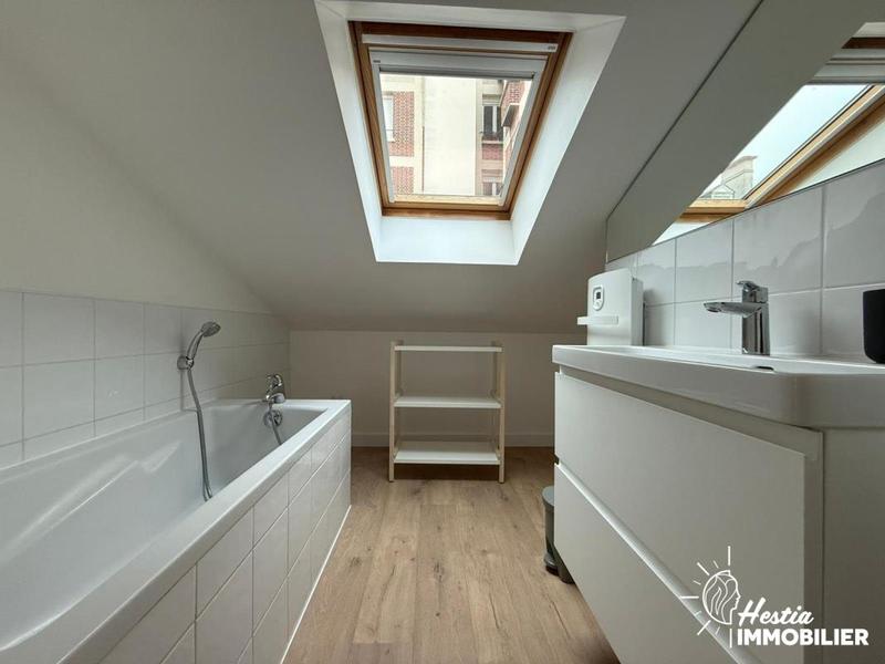 Appartement - 99 m² - 5 pièces