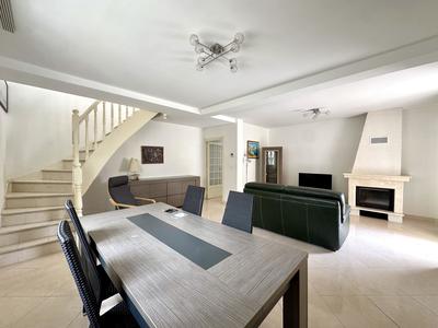 Maison - 132 m² - 5 pièces