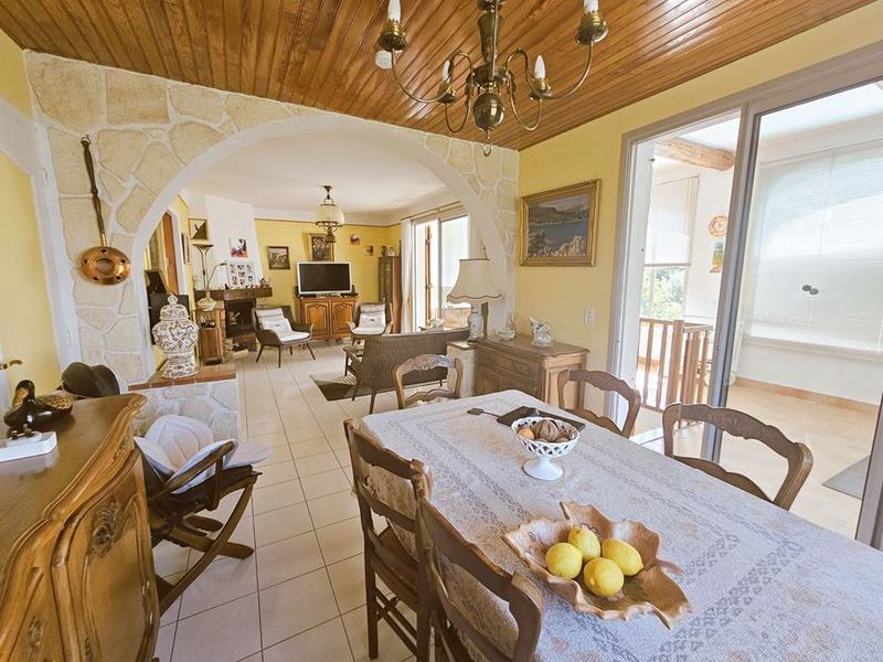 Maison traditionnelle - 112 m² - 4 pièces