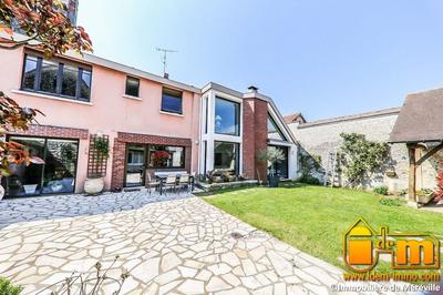 Maison de village - 280 m² - 10 pièces