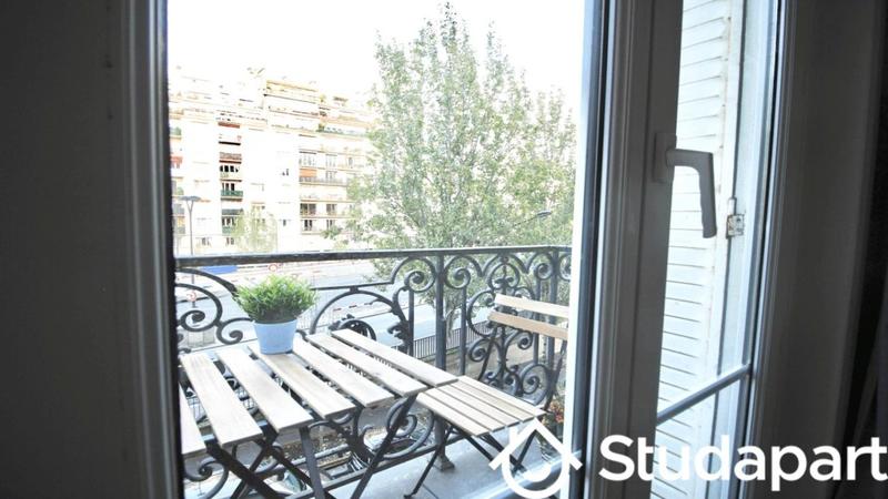 Chambre - 13 m² - 1 pièce