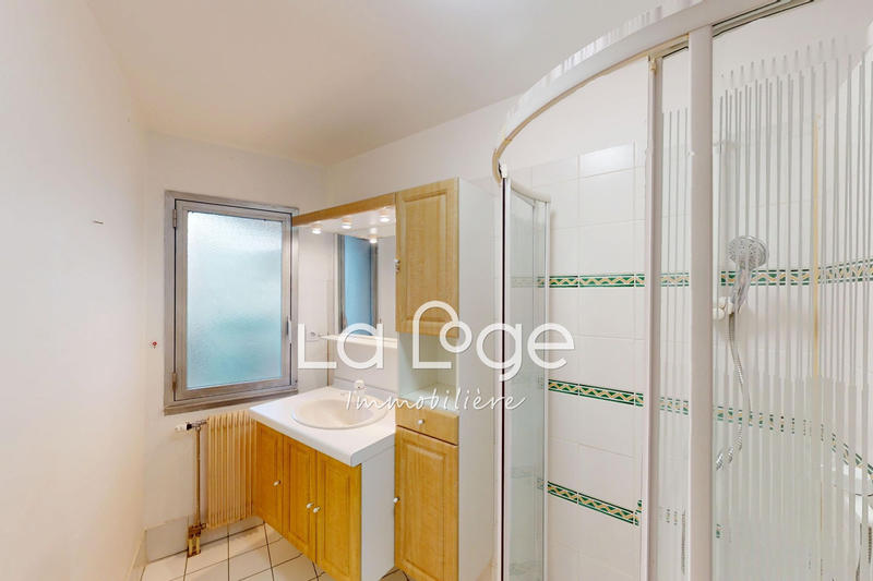 Appartement - 93 m² - 4 pièces