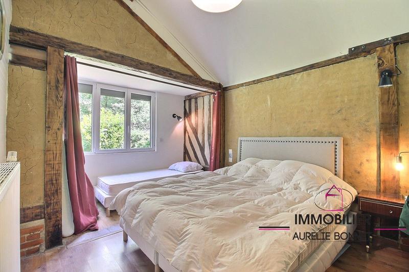 Maison - 325 m² - 15 pièces