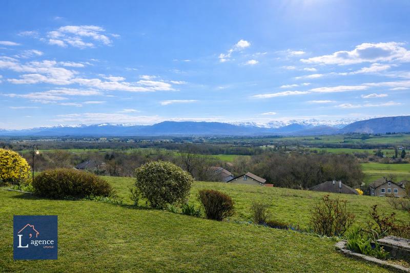 Maison - 200 m² - 7 pièces