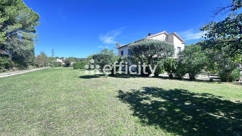 Maison - 100 m² - 6 pièces