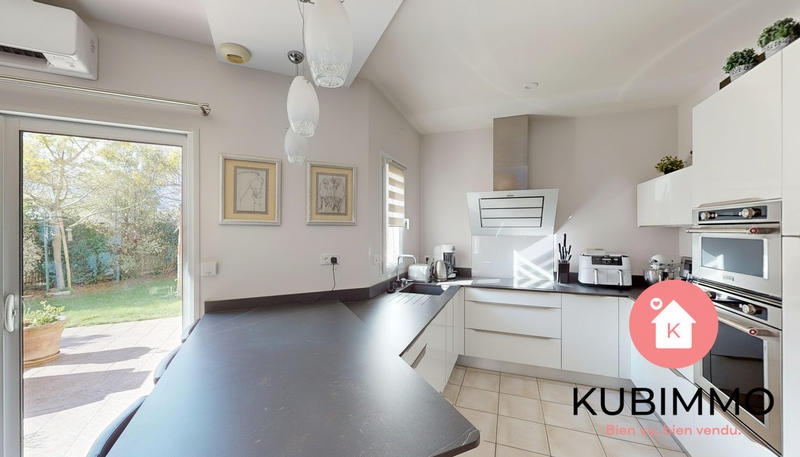 Maison contemporaine - 158 m² - 4 pièces