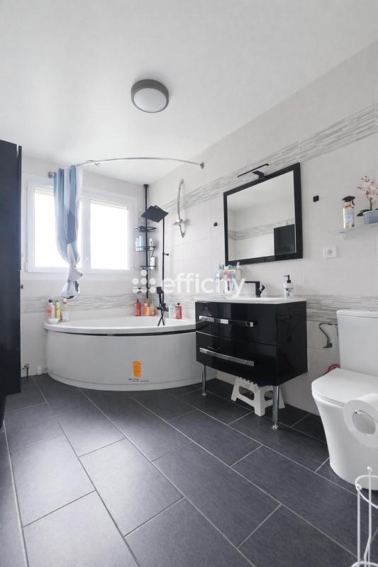 Maison de ville - 138 m² - 8 pièces