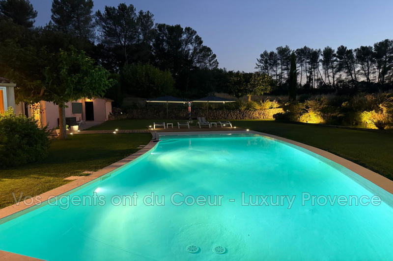 Bastide - 202 m² - 6 pièces