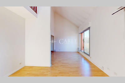 Appartement - 101 m² - 5 pièces