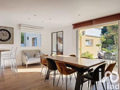 Maison - 155 m² - 8 pièces