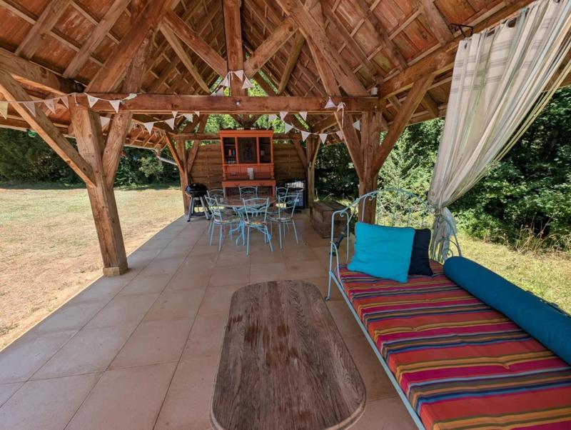 Maison - 260 m² - 9 pièces