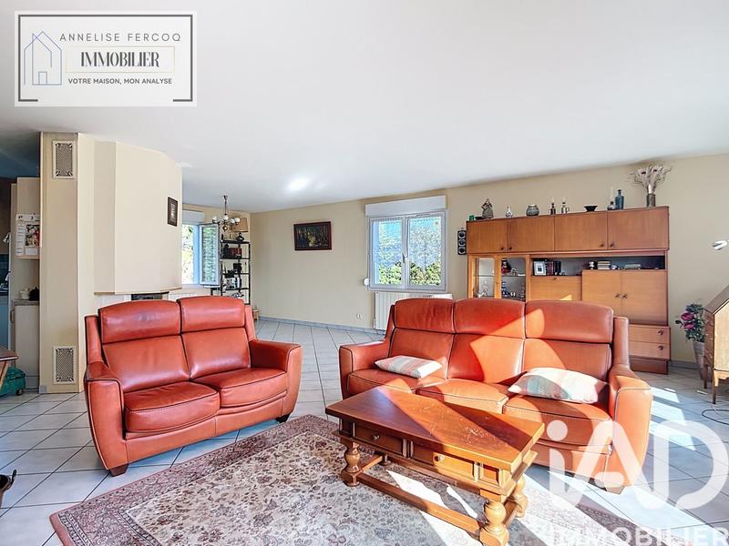 Maison - 195 m² - 8 pièces