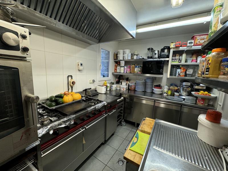 Immeuble mixte - 168 m² - 7 pièces