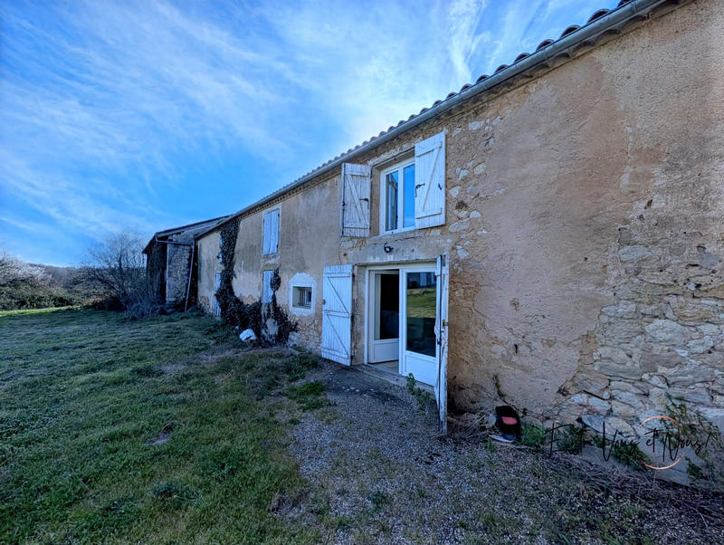 Maison - 292 m² - 9 pièces