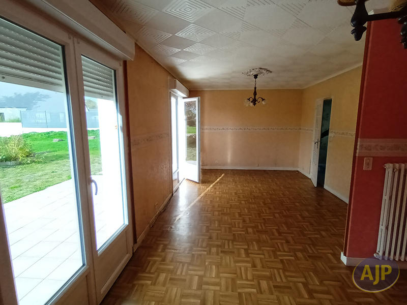 Maison - 102 m² - 5 pièces