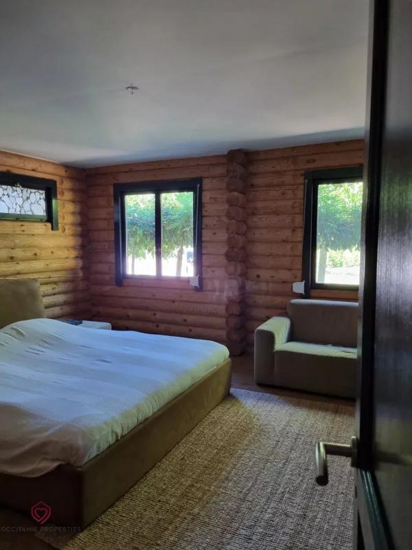 Maison de bois - 180 m² - 5 pièces