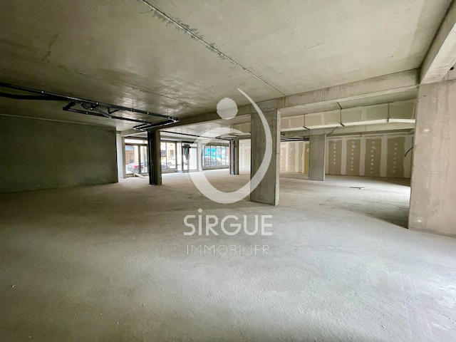 Local commercial - 285 m²