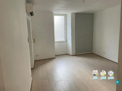 Studio - 28 m² - 1 pièce