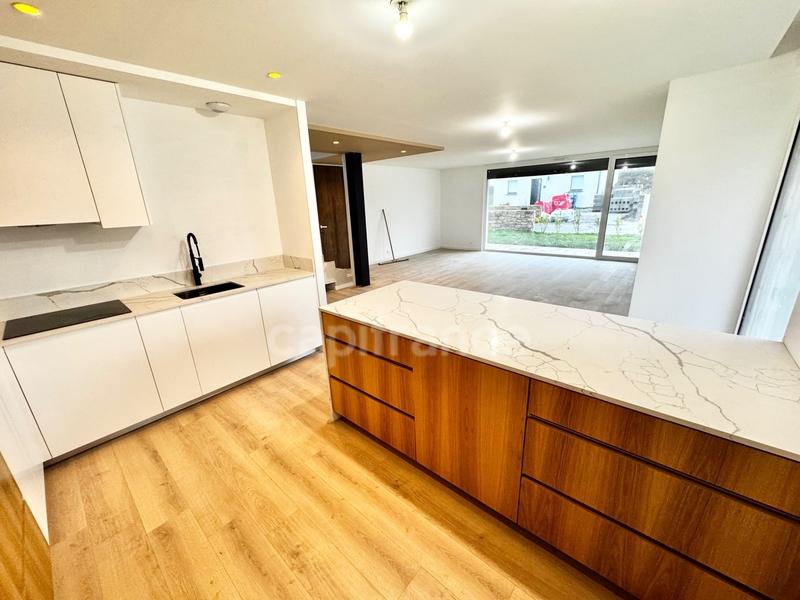 Maison - 141 m² - 7 pièces