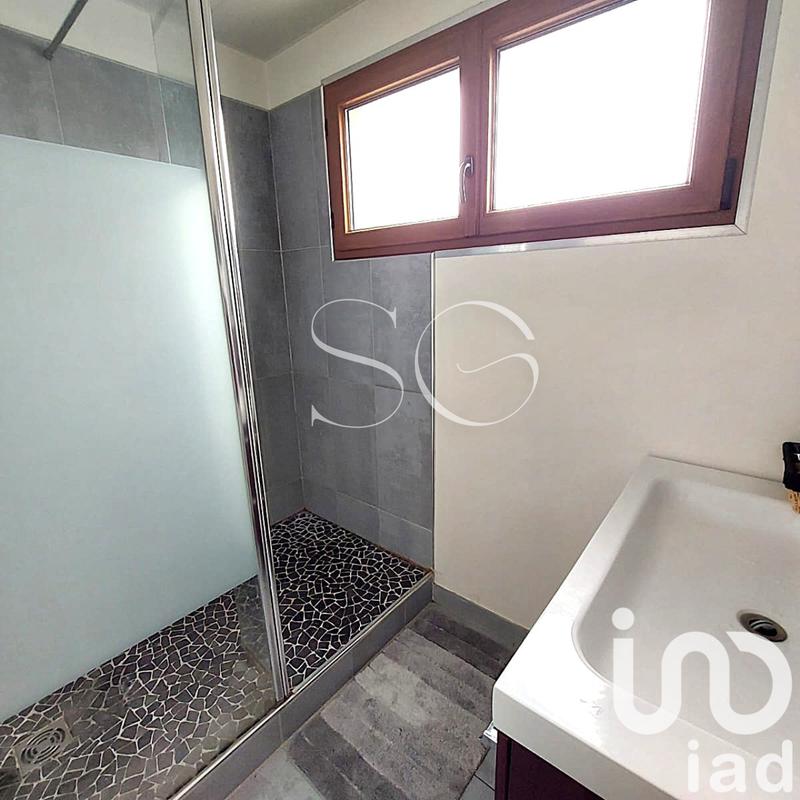 Appartement - 93 m² - 5 pièces