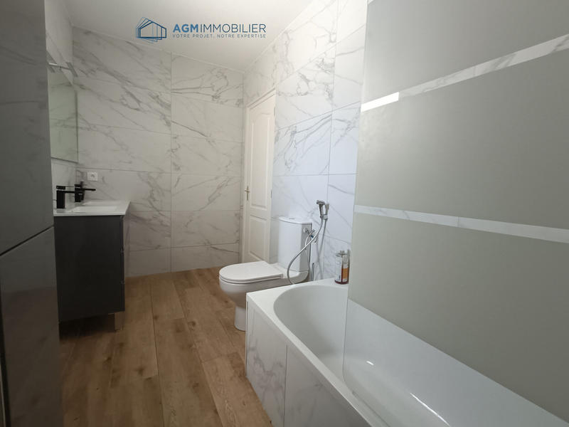 Villa - 139 m² - 6 pièces