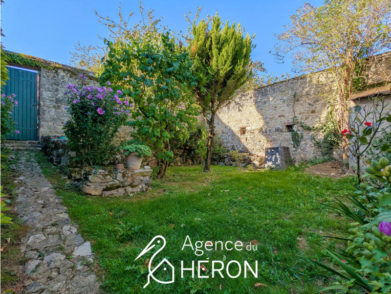 Maison - 200 m² - 6 pièces