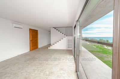 Villa - 182 m² - 6 pièces