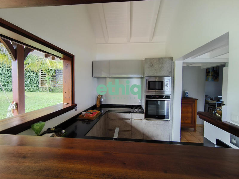 Maison contemporaine - 140 m² - 4 pièces